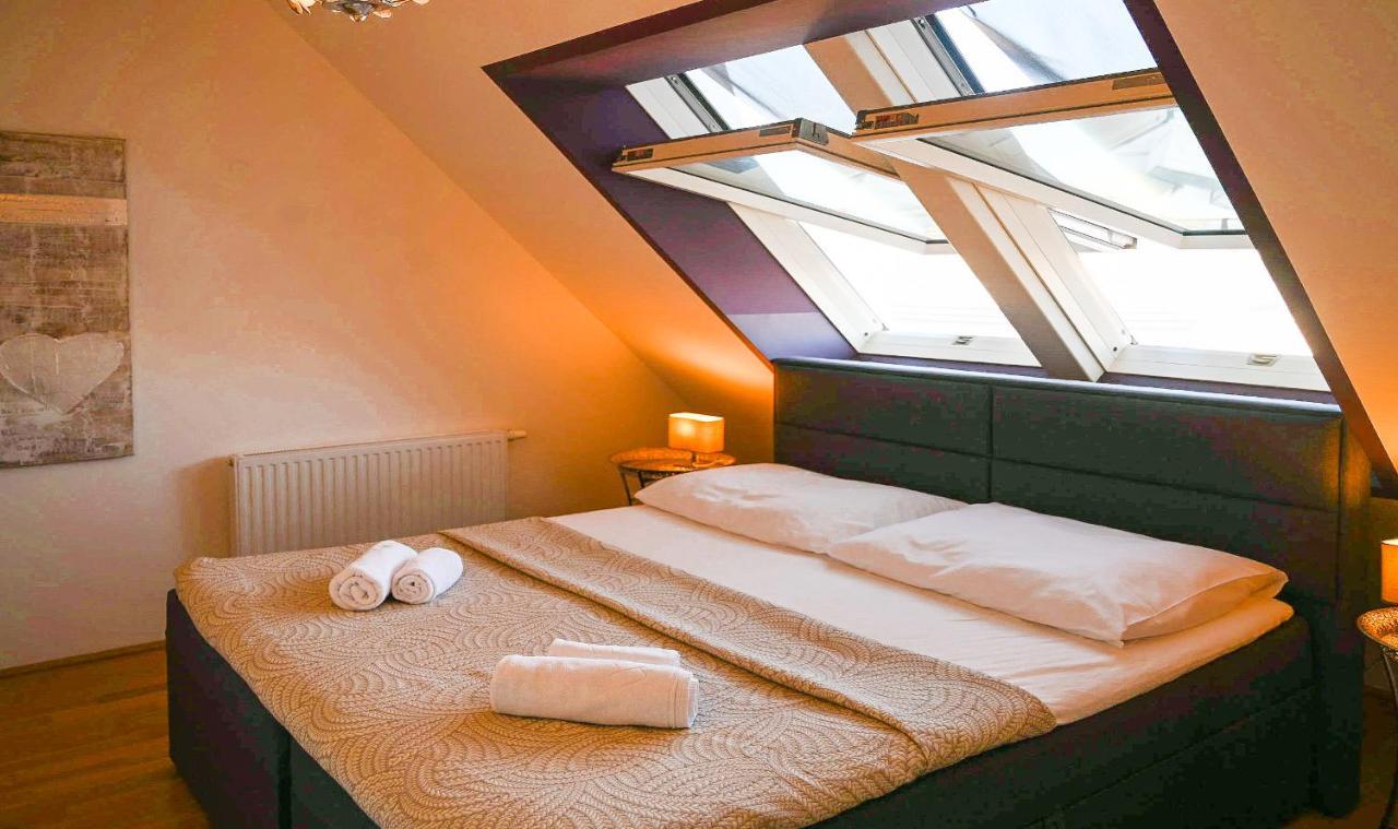 Modern Duplex Museumsquartier Apartment Виена Екстериор снимка